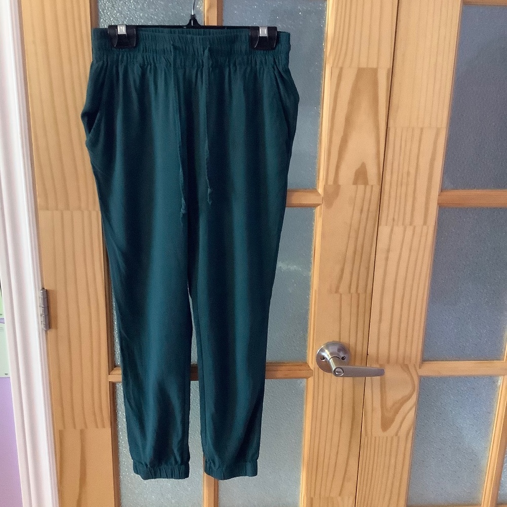 SIMONS HIGH WAISTED GREEN PANTS XS